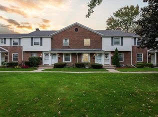 22970 Gary Ln, Saint Clair Shores, MI 48080