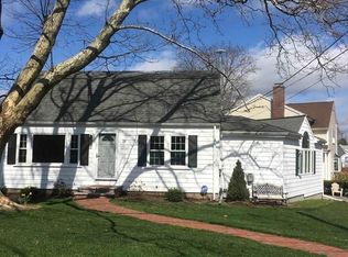 25 Drury Ln, Wakefield, MA 01880