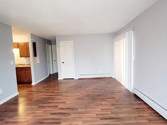5th image of 4615 Picturesque Ct APT 3