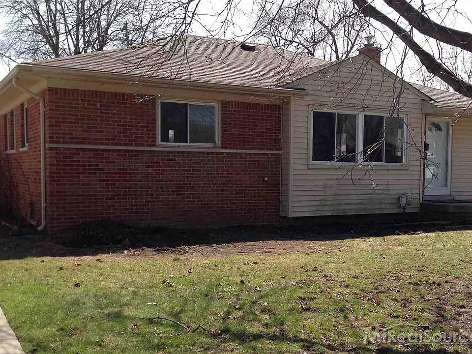 1st image of 21104 Yale St
