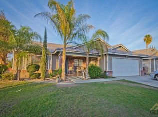 4212 Southern Breeze Dr, Bakersfield, CA 93313