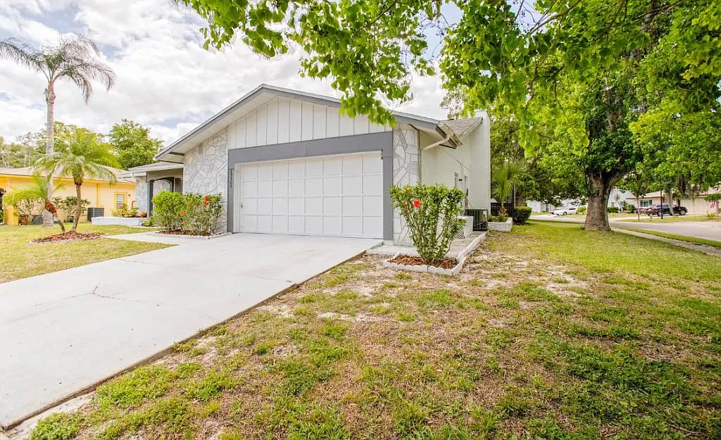 13309 Shadberry Ln — Photo 3