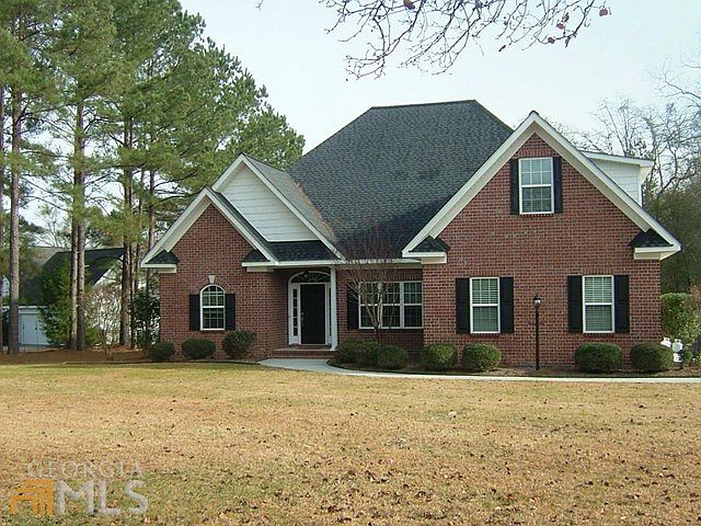 1st image of 2203 Treetop Cir