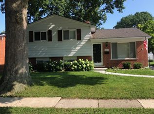 1104 Sutherland St, Plymouth, MI 48170