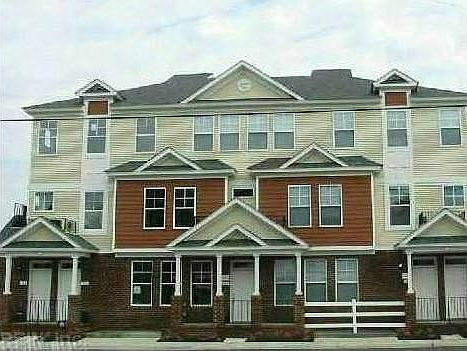 1st image of 806 W Washington St Unit 106