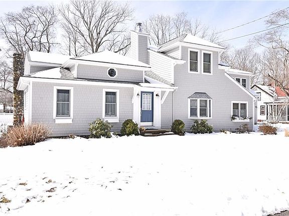 3rd image of 65 Lawndale Dr