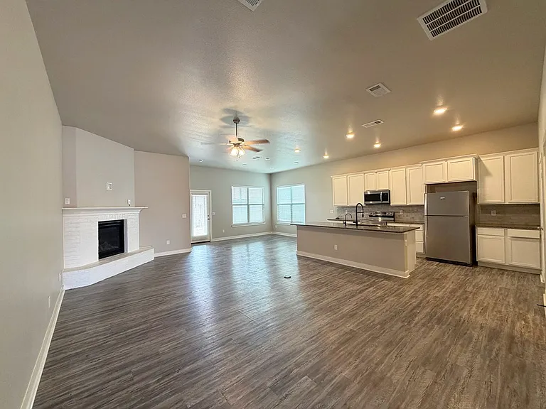 6906 Wagon Ct — Photo 7