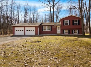 20931 Maple St, Lake Ann, MI 49650