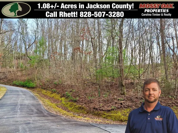 Hollywalk Trl, Sylva, NC 28779