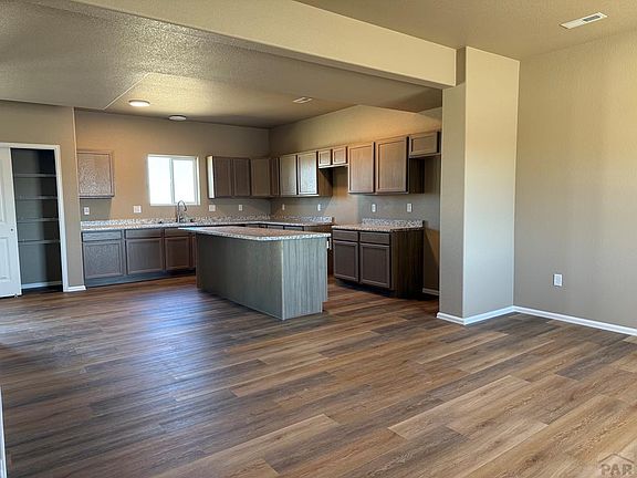 3rd image of 6100 Harper Ln