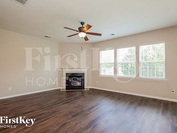 2nd image of 3224 Wicklow Ln