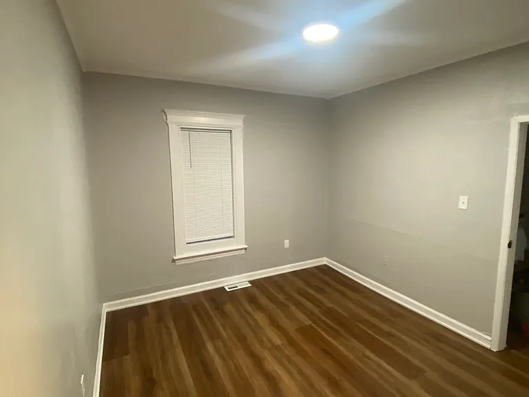 147 Grand Ave #1 — Photo 9