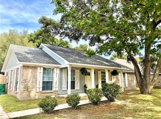 1524 S 7th St, Ocean Springs, MS 39564