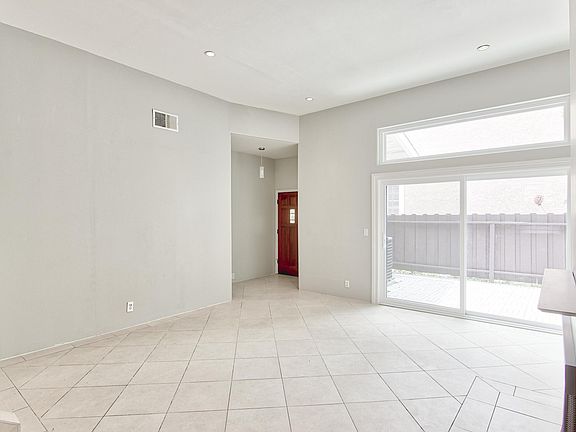 4th image of 5824 Canterbury Dr