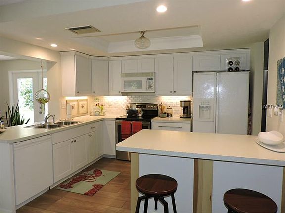 3rd image of 1224 Fleetwood Dr NW