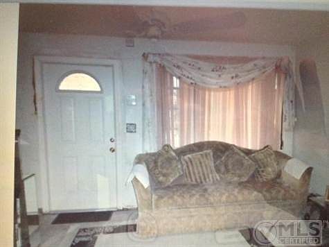 2nd image of 630 W 35th St