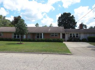 404 E Laurel St, Atmore, AL 36502
