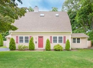 14 Hays Rd, Waltham, MA 02453
