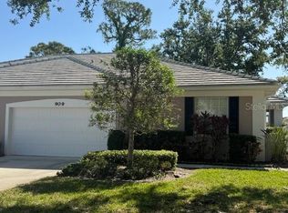 909 Barclay Ct, Venice, FL 34293