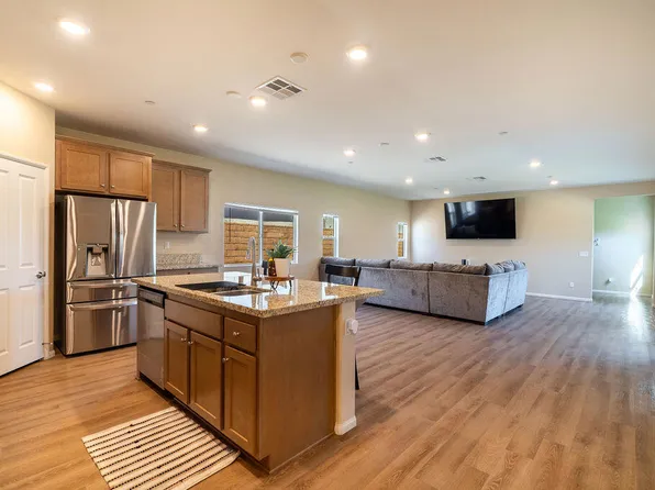 67470 Rio Naches Rd, Cathedral City, CA 92234