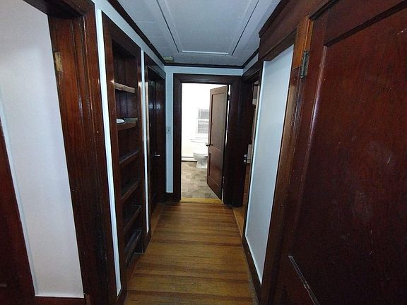 4th image of 26 Blackstone St Floor 2
