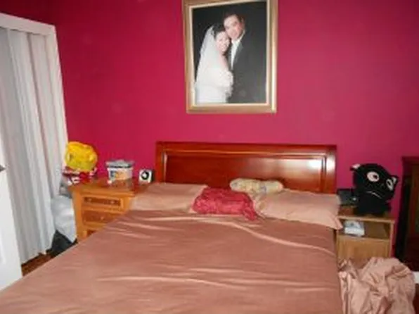 2330 Voorhies Avenue image 1 of 5