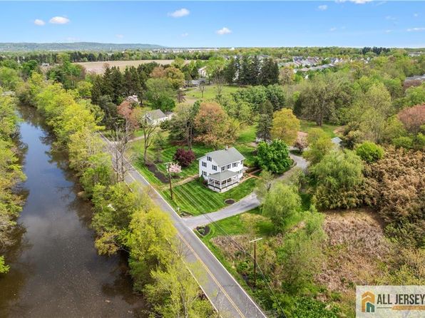 693 Weston Canal Rd, Somerset, NJ 08873