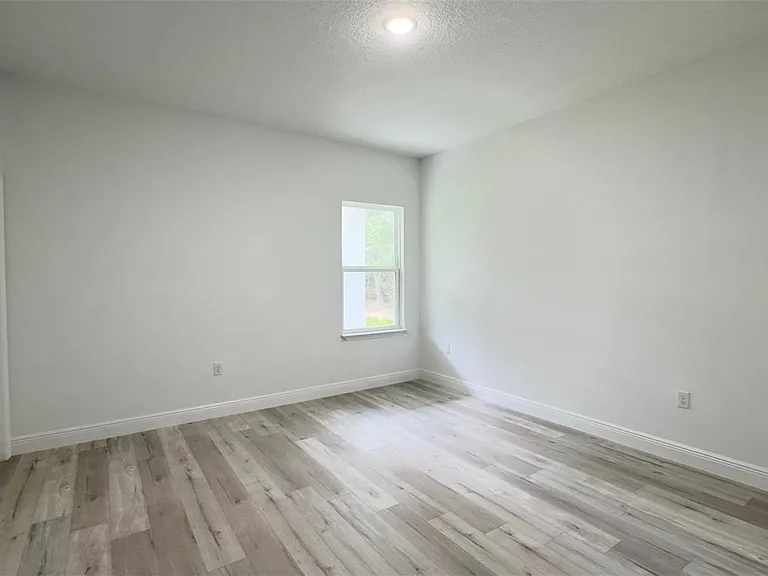 5902 N Darlington Dr — Photo 13