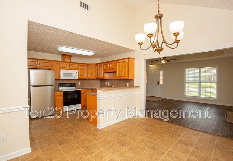 9021 Sonoma Ct — Photo 5