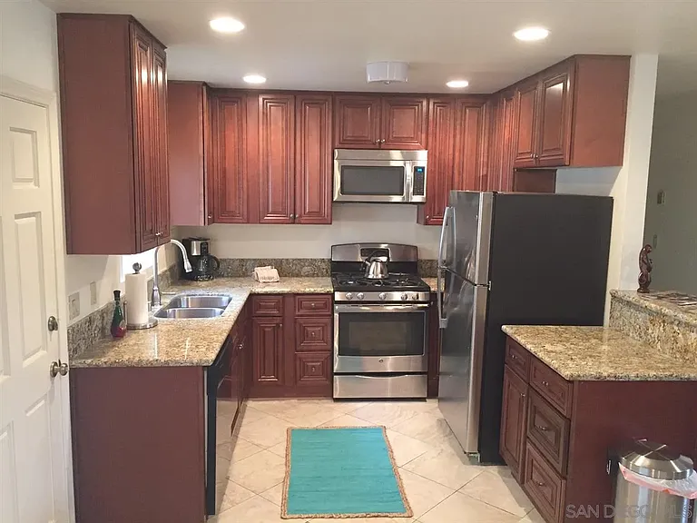 1460 W Oliver Ave — Photo 6