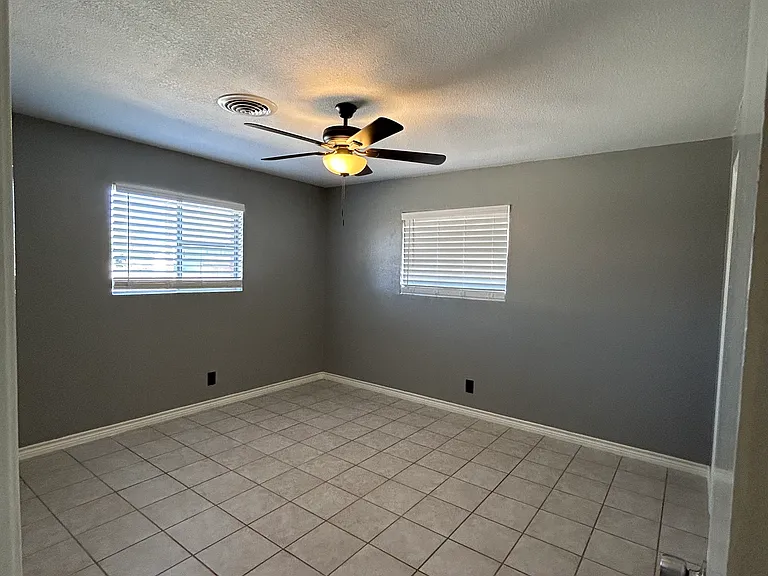 119 Foster Dr #A — Photo 9