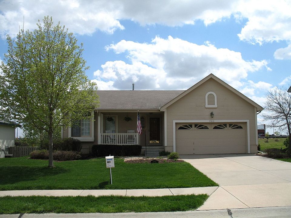 Pretty and neat and twice as big on the inside.