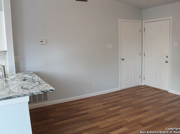 4th image of 4147 Sunrise Crest Dr