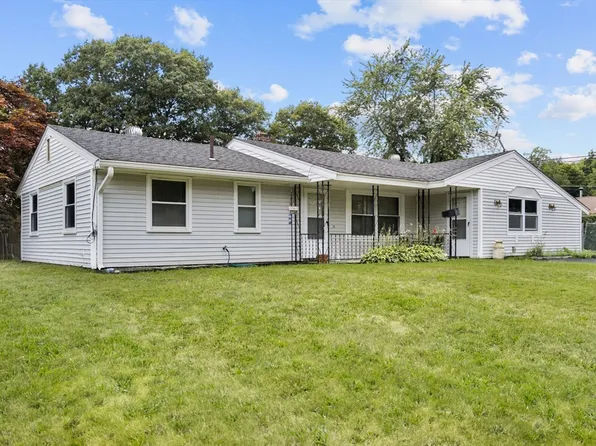 24 Dodge Rd, Brockton, MA 02302