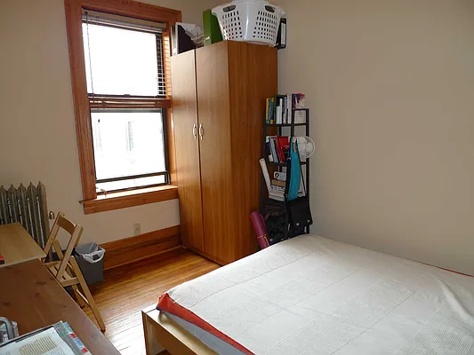 Rented by SDE Realty Corp | media 16