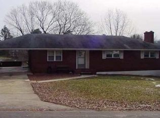 39 Lowland Dr, Martinsville, VA 24112