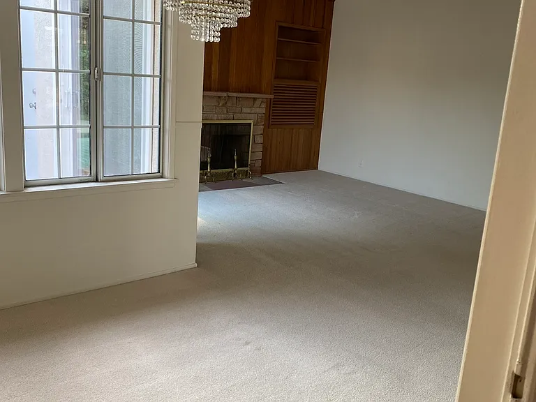 2347 Josie Ave — Photo 4