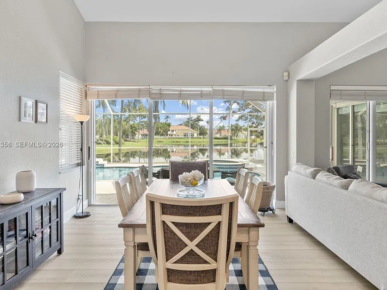 1179 Laguna Springs Dr — Photo 13