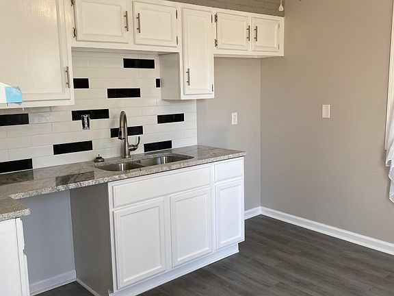 3rd image of 302 Manley Ave