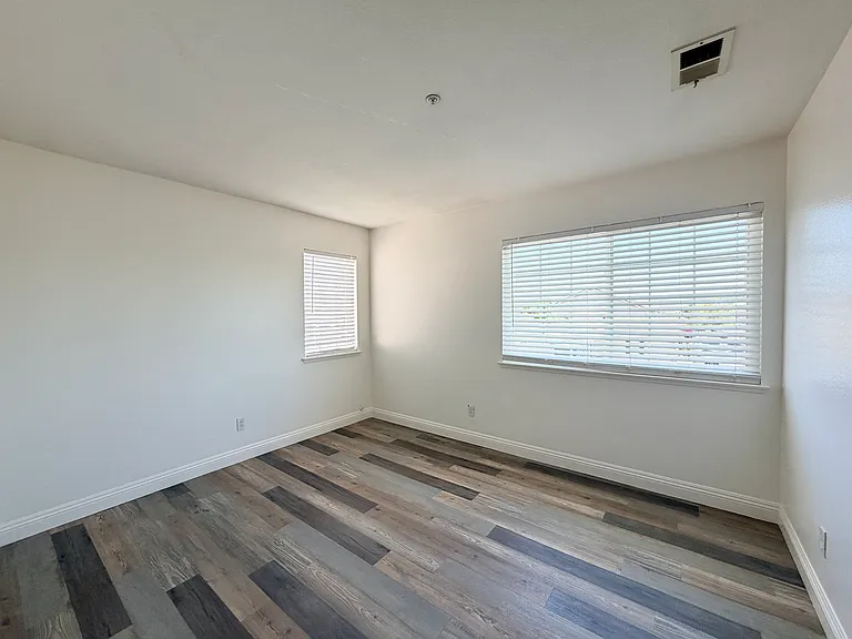 15096 Fox Ridge Dr — Photo 13
