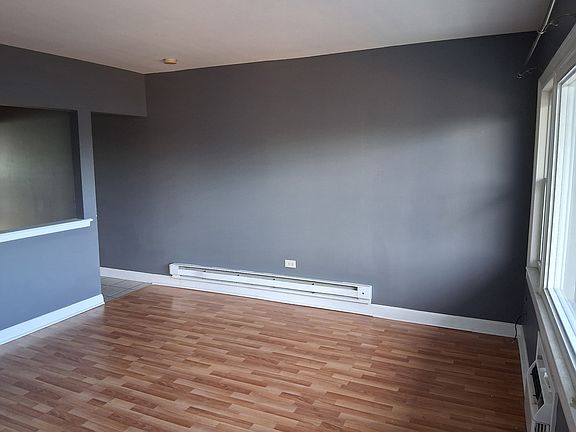 4th image of 10355 W Lyndale Ave APT 3