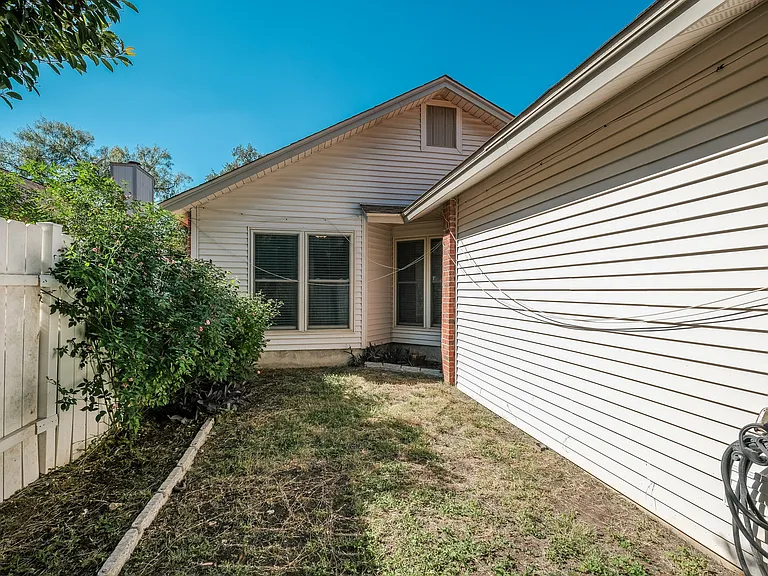 14118 George Rd — Photo 15