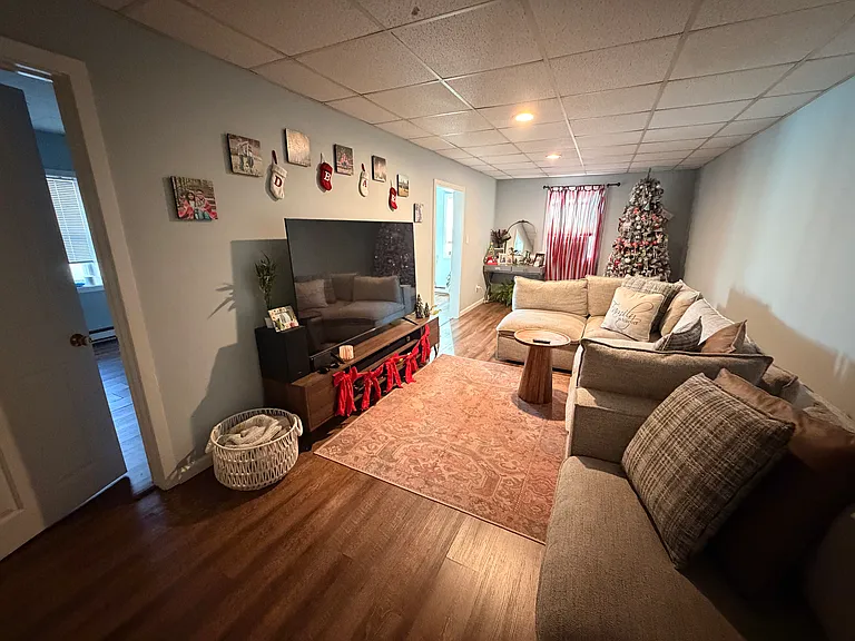 102 W State St #1 — Photo 9