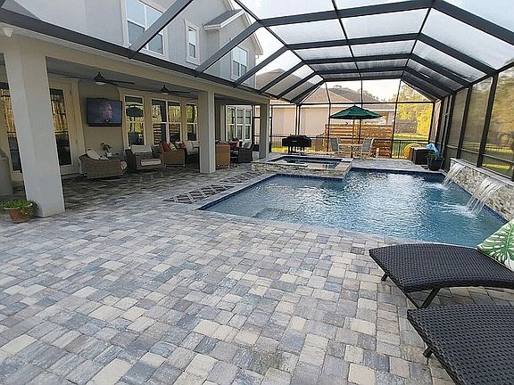 3rd image of 85512 Fallen Leaf Dr