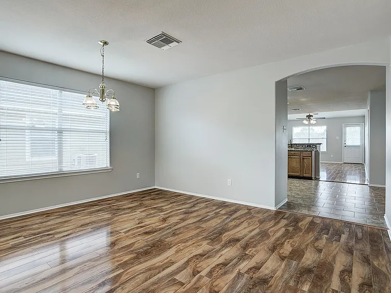 223 Sunset Colony Dr — Photo 7