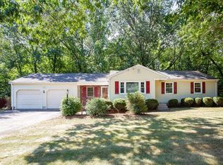 671 Maple Rd, Longmeadow, MA 01106