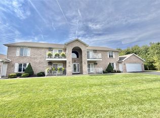 841 Auburn Hills Dr Unit 4, Youngstown, OH 44512