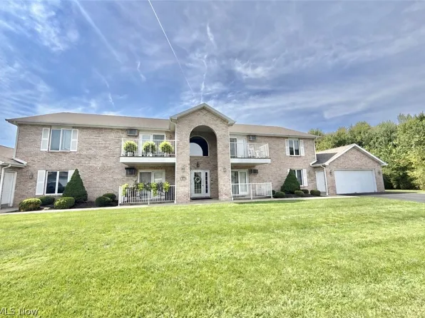 841 Auburn Hills Dr Unit 4, Youngstown, OH 44512