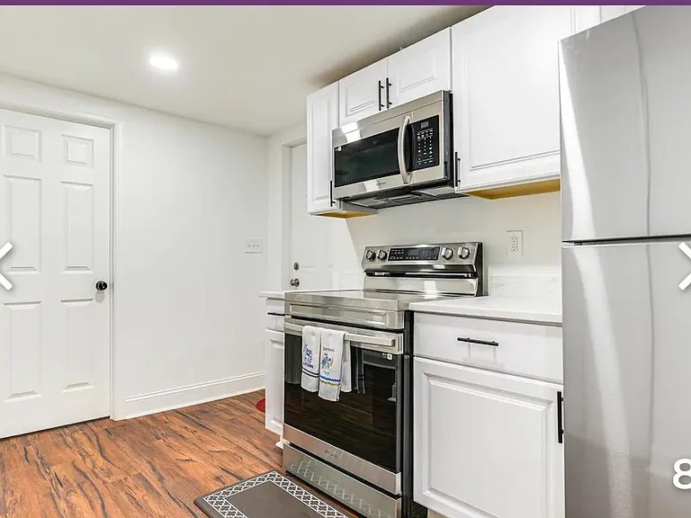 304 Camrose Ave #B — Photo 14