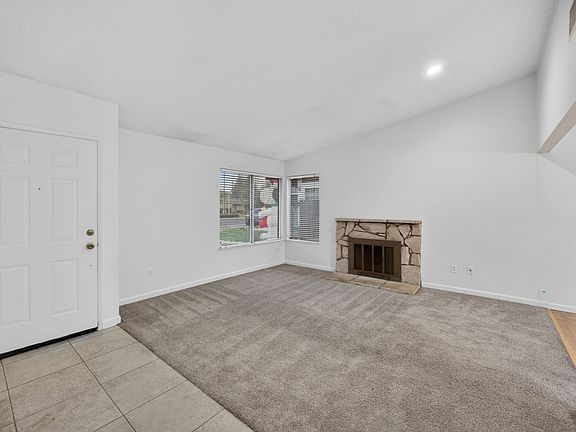 2nd image of 2907 Azevedo Dr